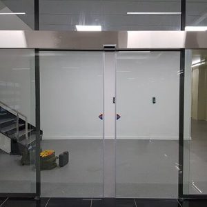 Bảng giá cửa kính cường lực trượt ngang trọn gói 2023