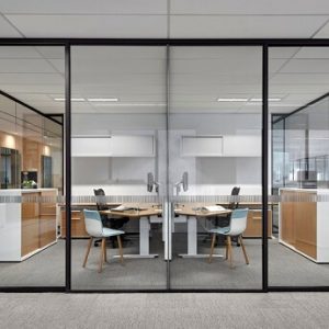 Vách kính cường lực khung nhôm cho văn phòng