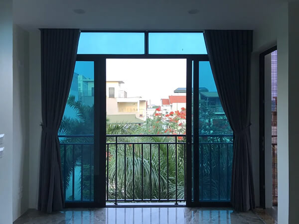 Cửa trượt Xingfa Class A được ứng dụng phổ biến cho ban công nhà ở