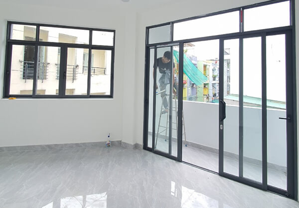 Minh Gia Door lắp đặt cửa trượt cho công trình ở Bình Tân