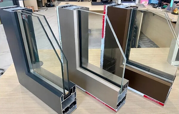 Nhôm Class A là gì? Ưu nhược điểm, cách phân biệt & ứng dụng trong xây dựng