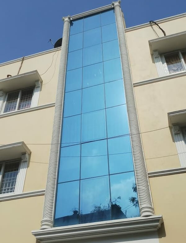 Một trong những mẫu kính cường lực mặt tiền được thấy nhiều tại Việt Nam Một trong những mẫu kính cường lực mặt tiền được thấy nhiều tại Việt Nam