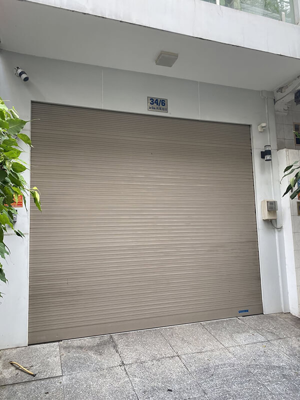 Cửa cuốn tấm liền được nhiều gia chủ lựa chọn cho nhà phố Cửa cuốn tấm liền được nhiều gia chủ lựa chọn cho nhà phố