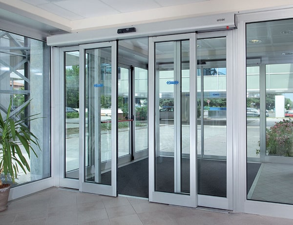 Cửa kính cường lực 2 cánh tự động