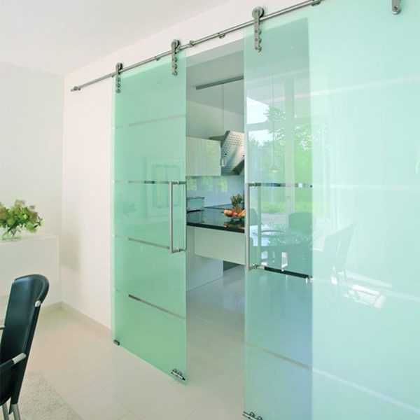 Cửa kính cường lực loại mở trượt treo
