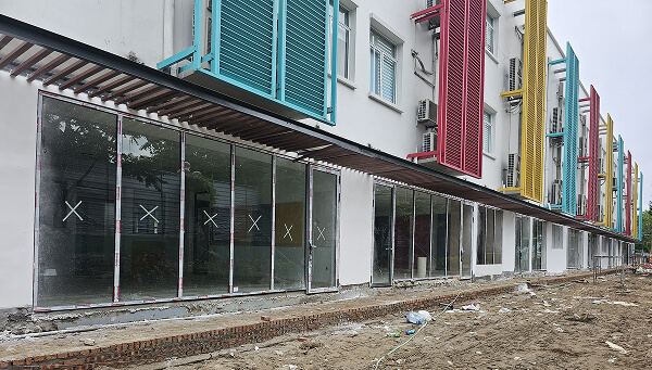 Dự án thi công vách kính cường lực cho BIS Hà Nội Dự án thi công vách kính cường lực cho BIS Hà Nội