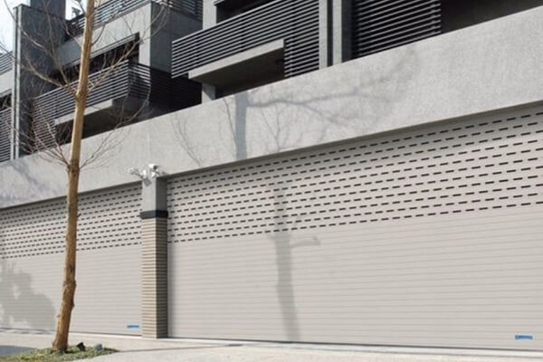 Báo giá cửa cuốn Titadoor TPHCM chính hãng, chất lượng cao