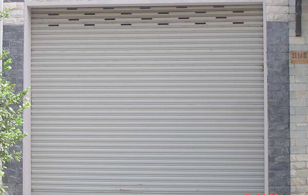 Những ưu điểm nổi bật của cửa cuốn Titadoor