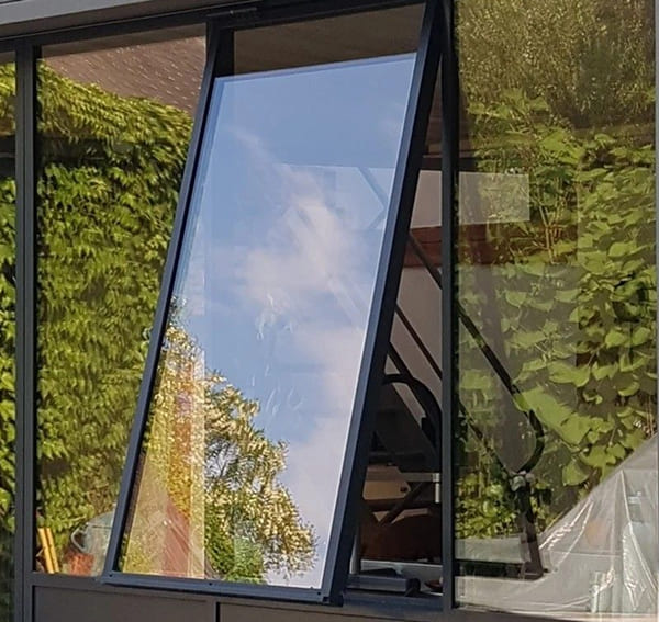 Các ưu nhược điểm của cửa sổ kính được làm bằng kính cường lực