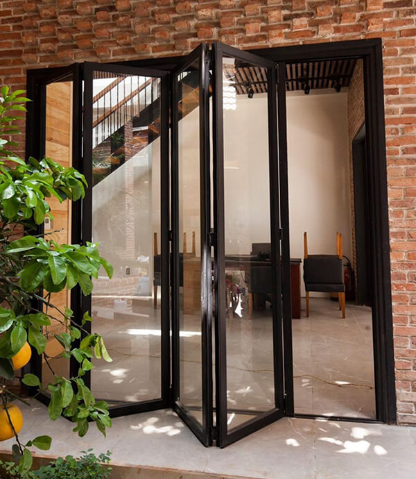 Cửa nhôm kính 4 cánh dạng mở xếp gấp