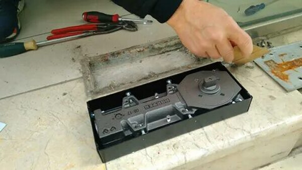 Những hạng mục sửa cửa kính chịu lực