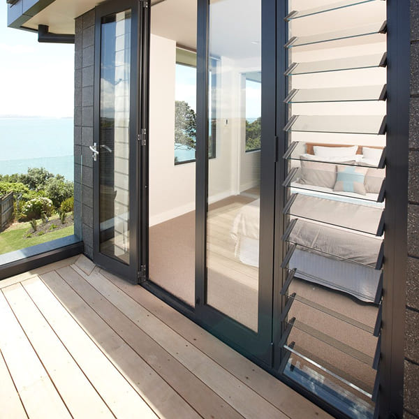 Hệ gioăng kín khít, chống mưa hắt và bụi bẩn