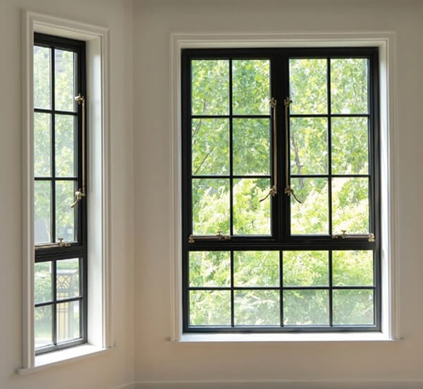 Mẫu cửa sổ nhôm kính 2 cánh đẹp kết hợp với kiểu tay nắm cửa sang trọng