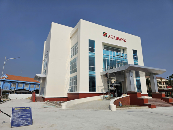 Dự án Agribank thi công mặt dựng kính