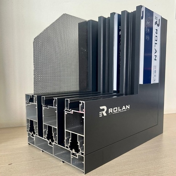 Nhôm Rolan có cấu trúc rãnh C